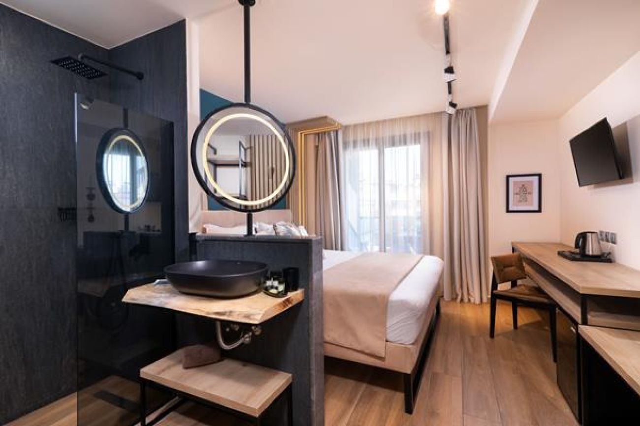 SKS Luxury Suites & Rooms 2*