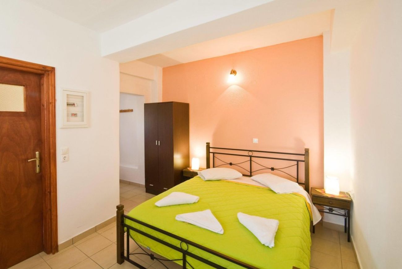 Anessis Santorini 3*