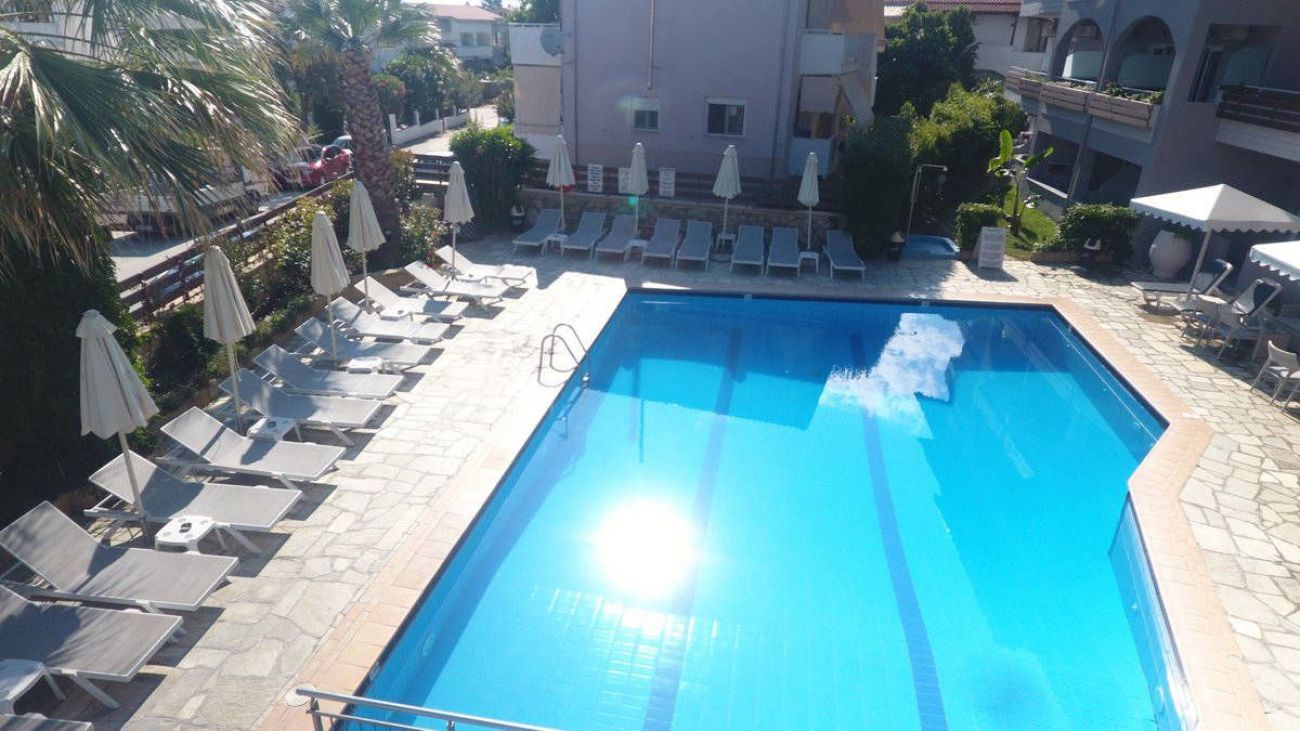 Tropical Hotel - Hanioti 4*