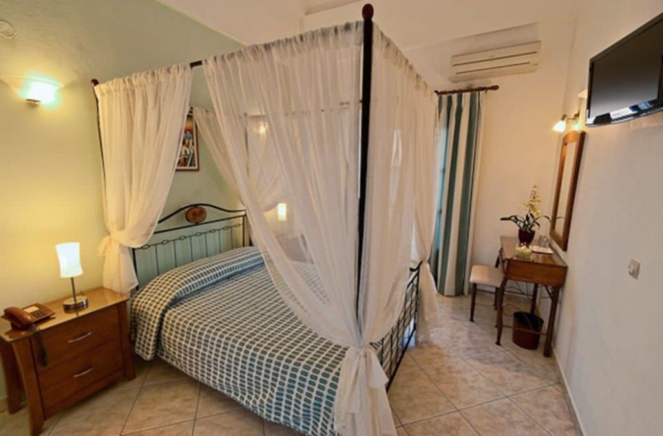 Artemis Village 3*