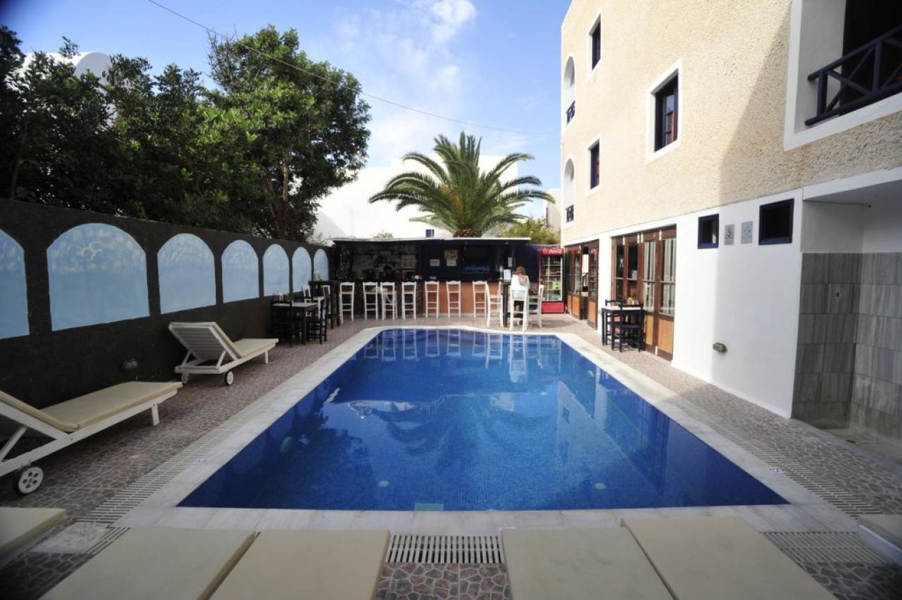 Anny Studios Perissa Beach 3*