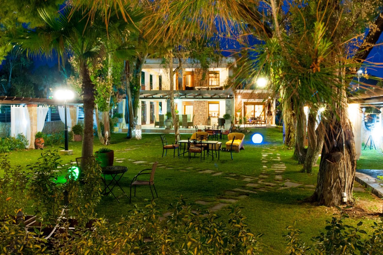 W Villas Halkidiki 5*