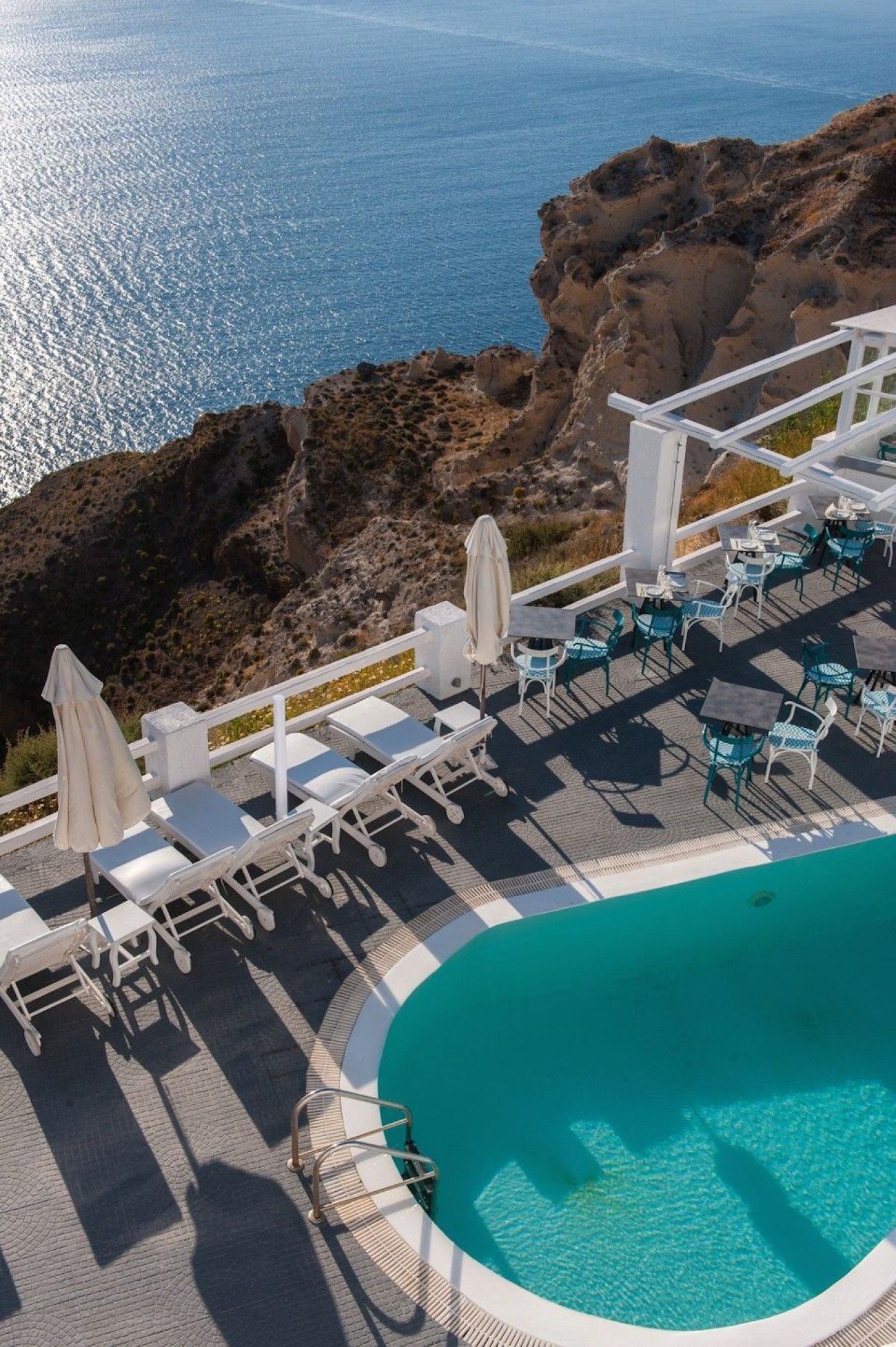 Artemis Suites Santorini 3*