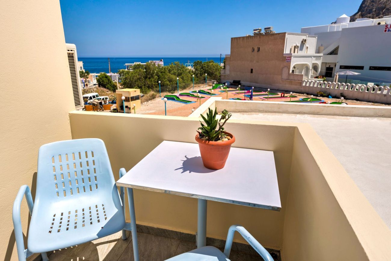 Akis Hotel Santorini 2*
