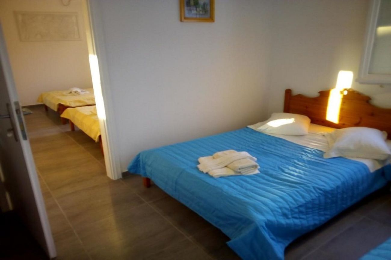 Hotel Perissa 2*