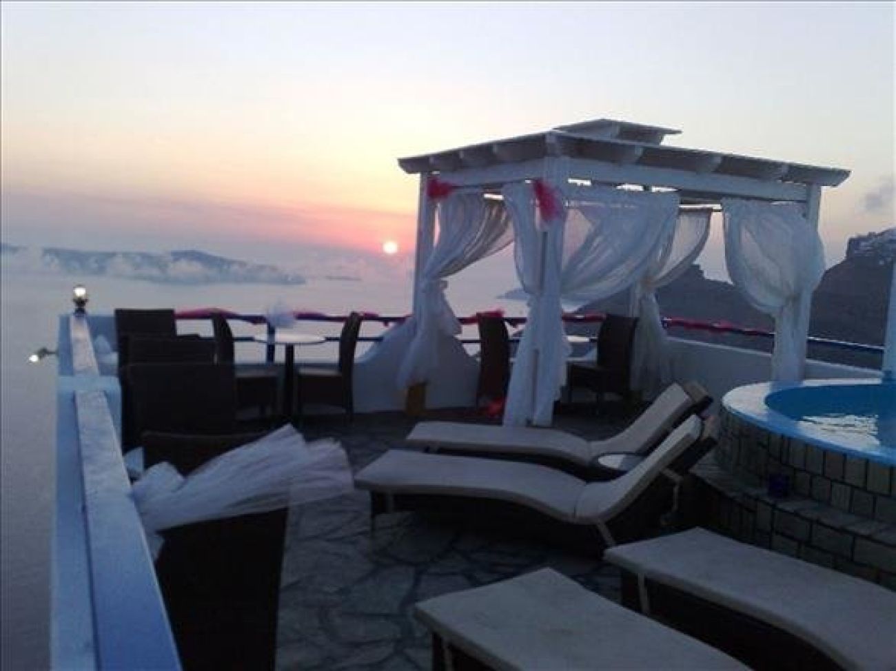 Kafieris Apartments - on the Cliff