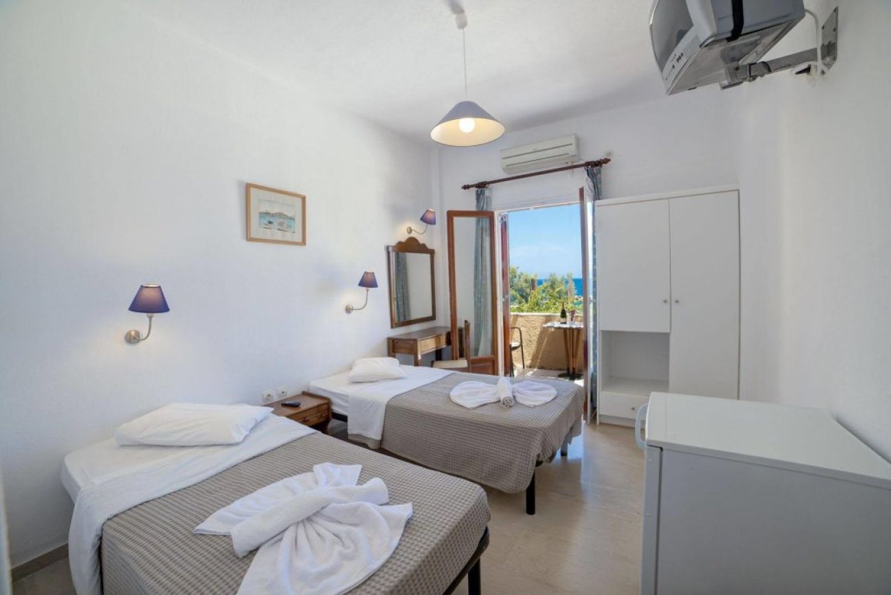 Nostos Apatments 3*