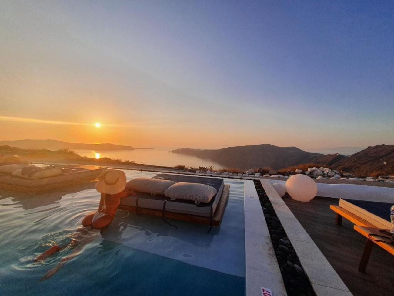 Santorini's Balcony Art Houses 5*