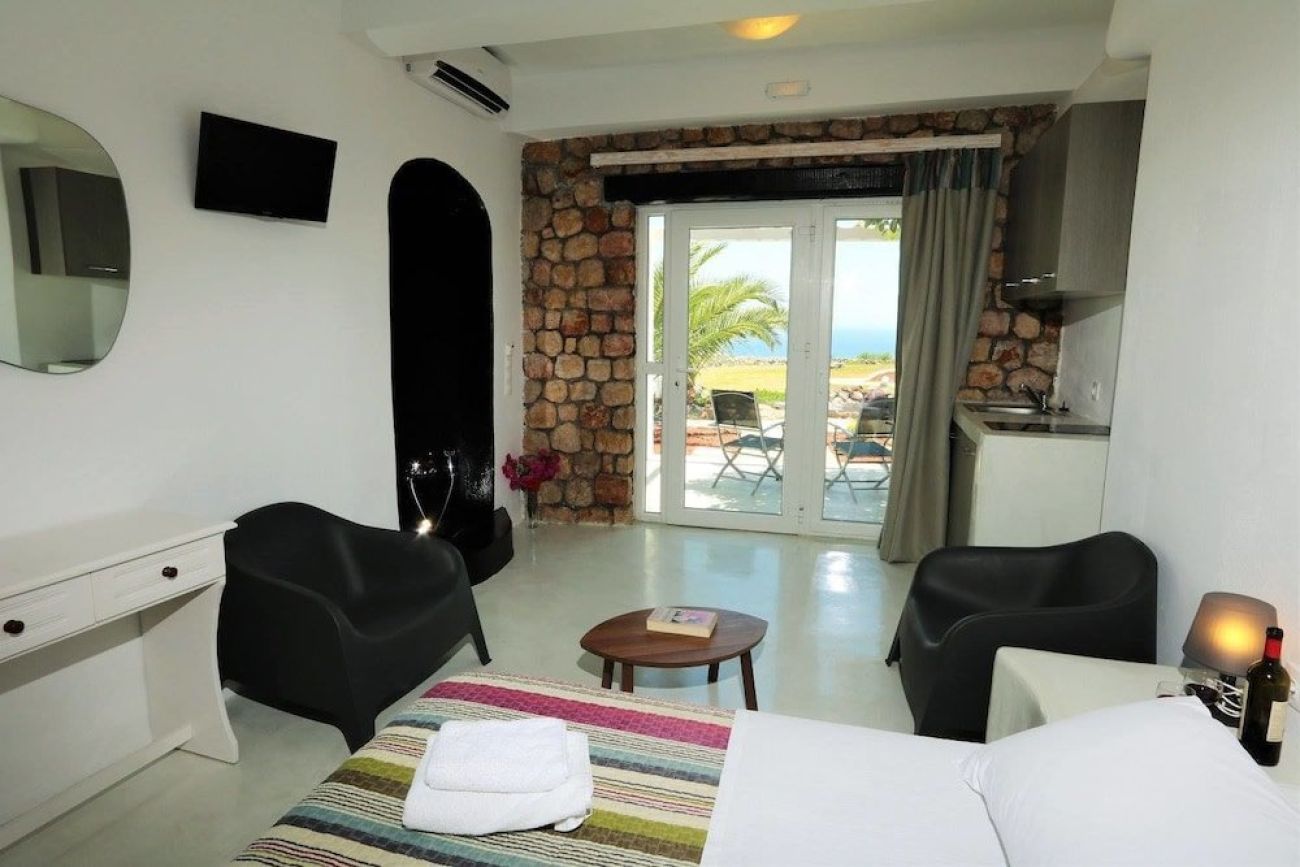 Thea Studios 3*