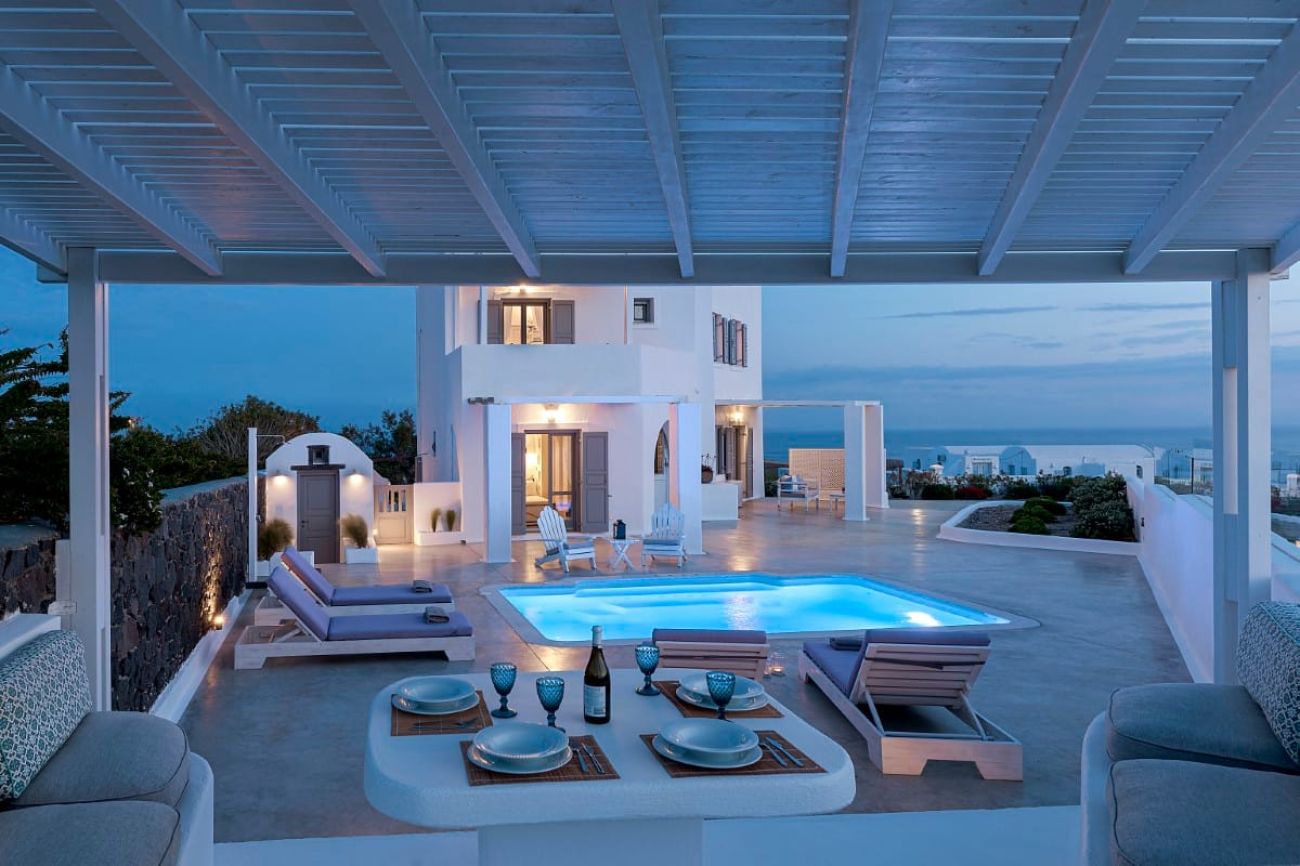 Hemera Holiday Home Villa in Santorini