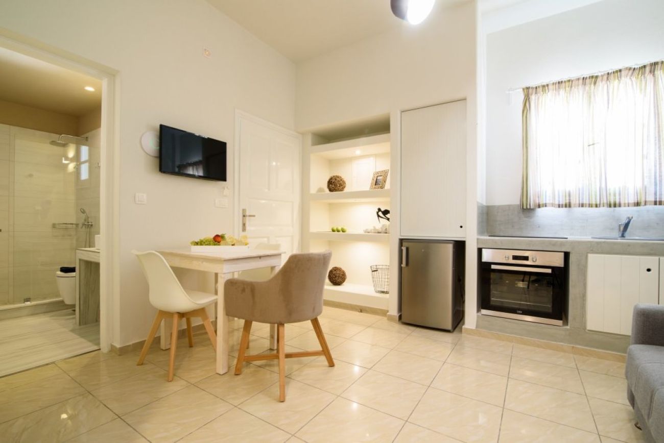 De_naxia Suites 3*