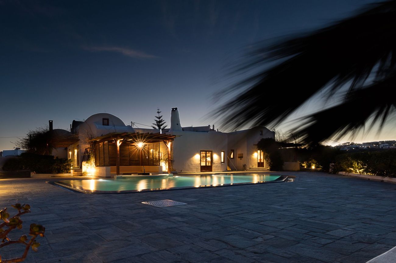 Aquaria Villa Santorini 5*