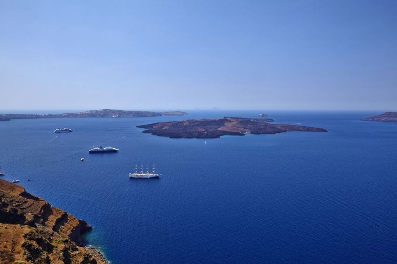 Ira Hotel & Spa Santorini 4*
