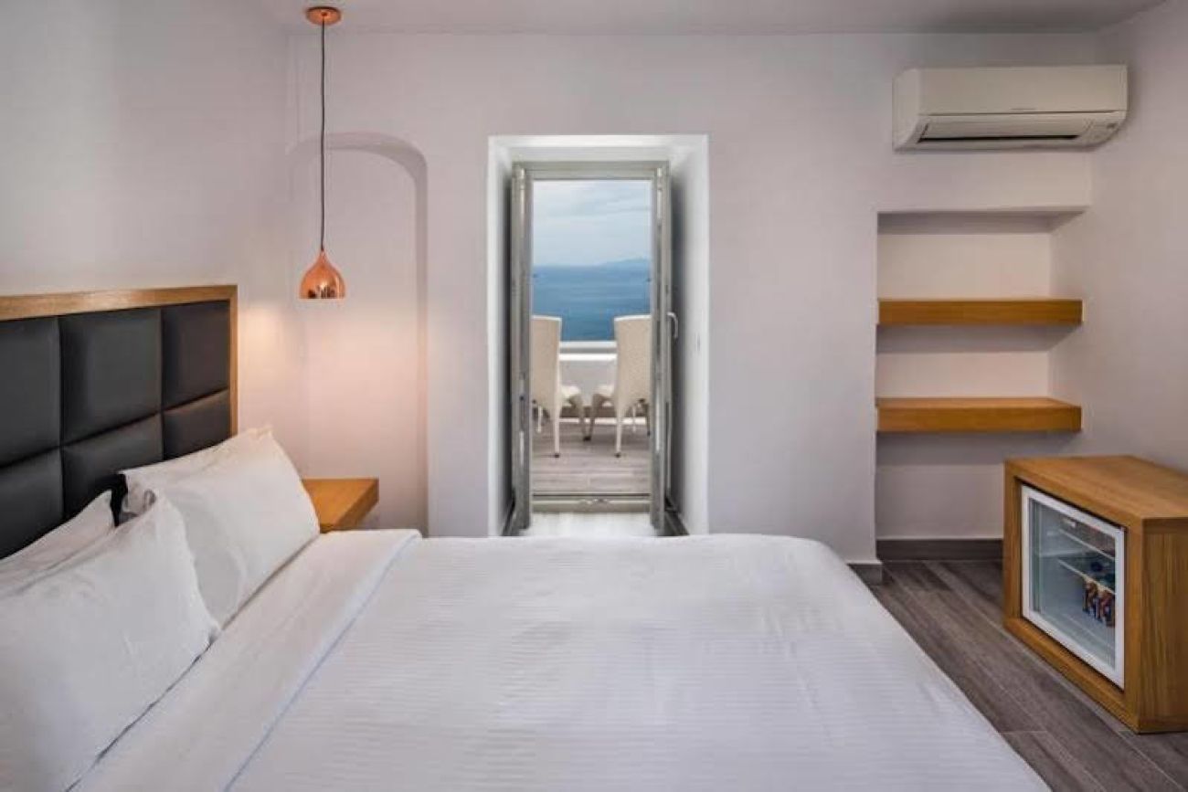 Thireas Hotel 4*