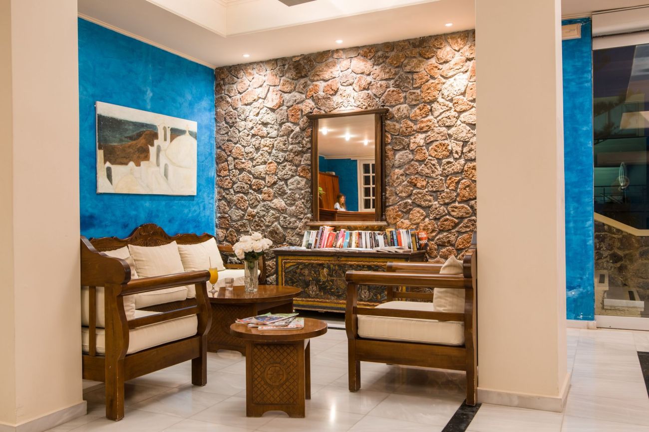 Antinea Suites & Spa Hotel 4*