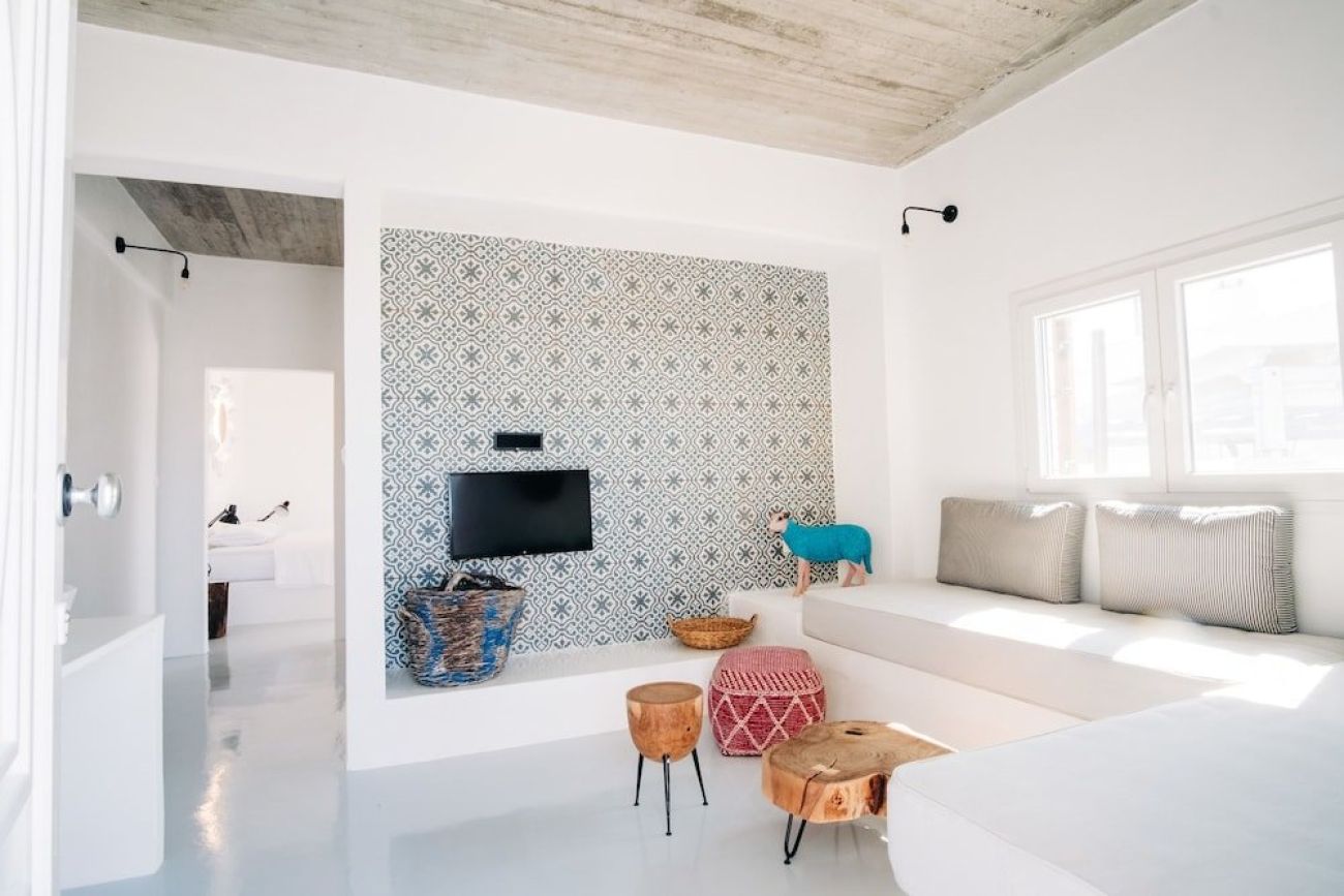 Mesanto Luxury Suites 3*