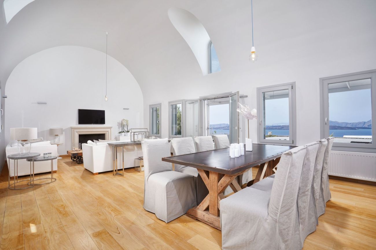 Akrotiri Private Residence 5*