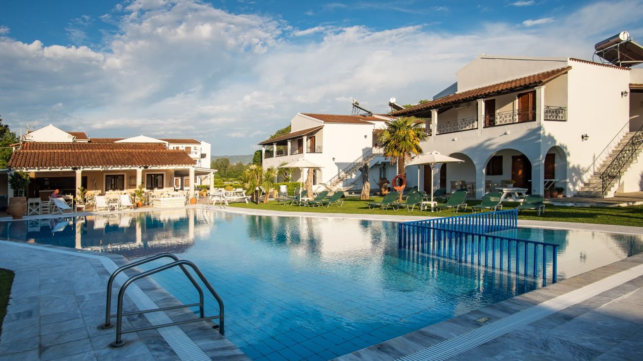 Goudelis Apartments 3*