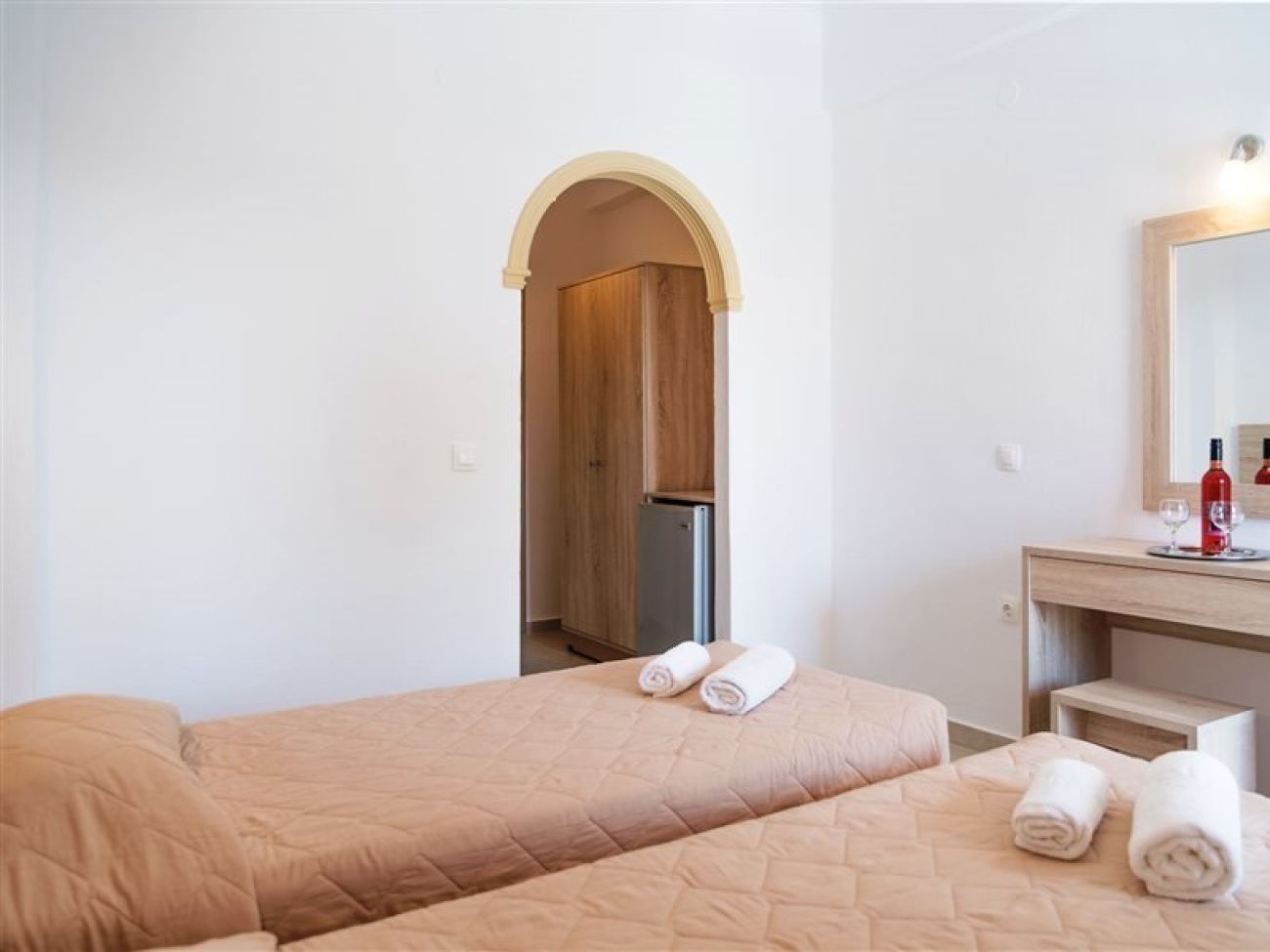 Lefkimi Hotel 2*