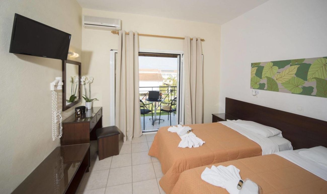 Metaxa Apartments