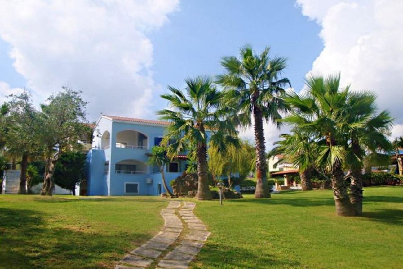 Helion Villas and Apartments 3*