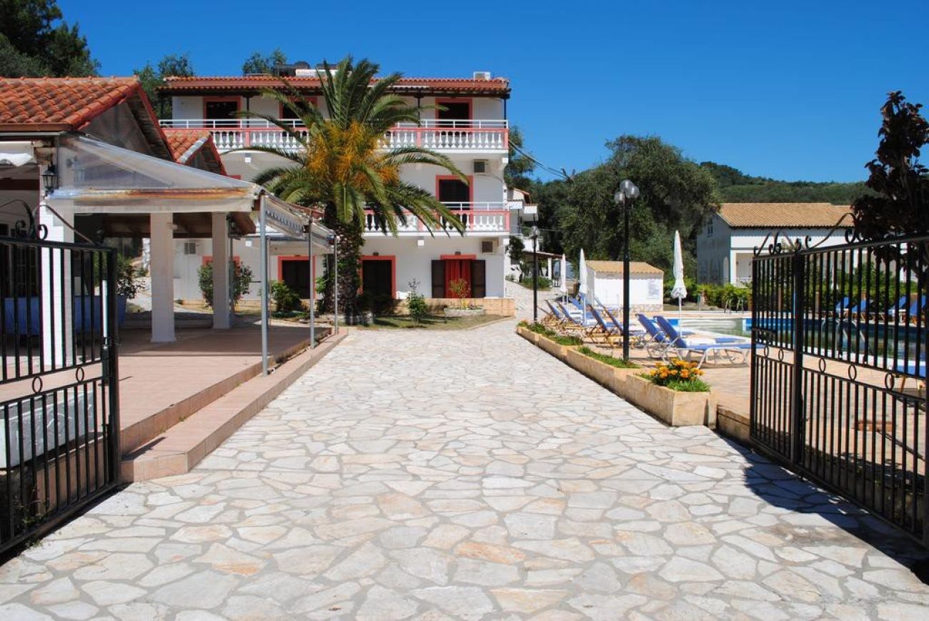 Olga Hotel 1*