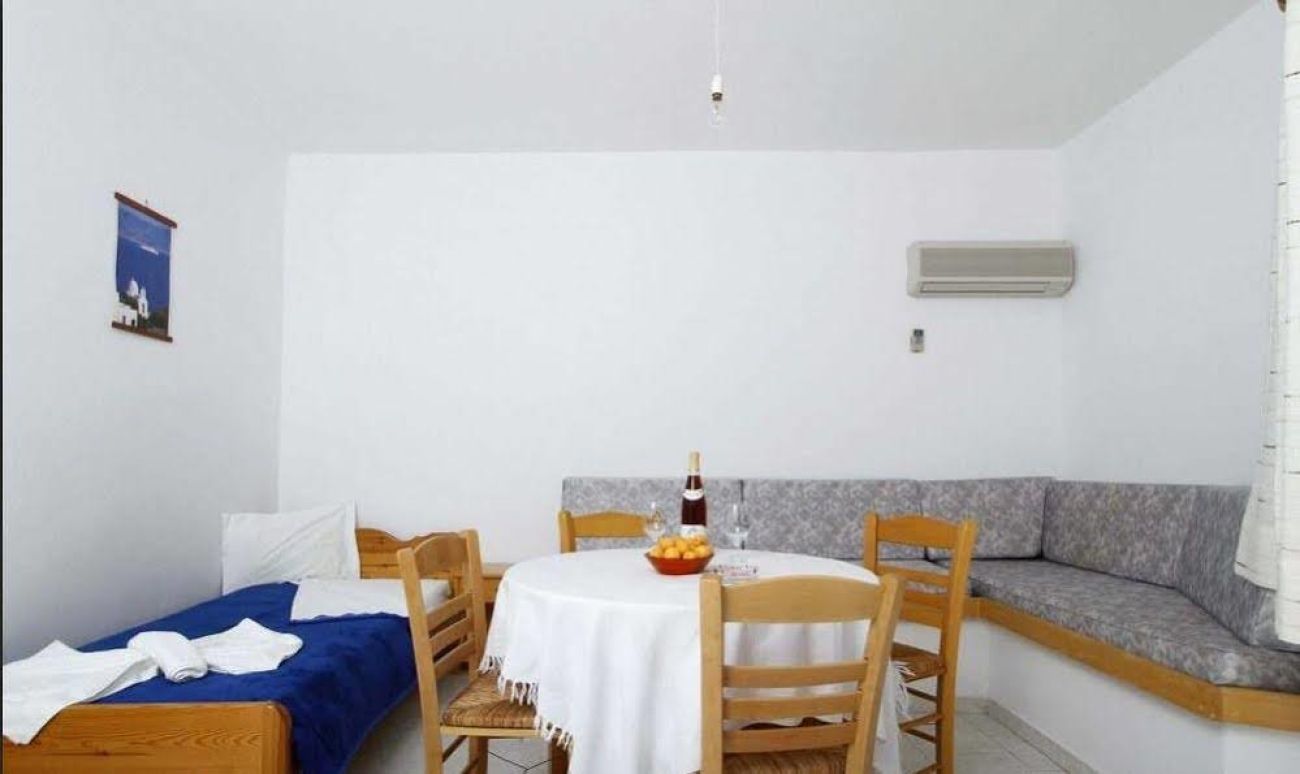 Holidays in Paros 2*