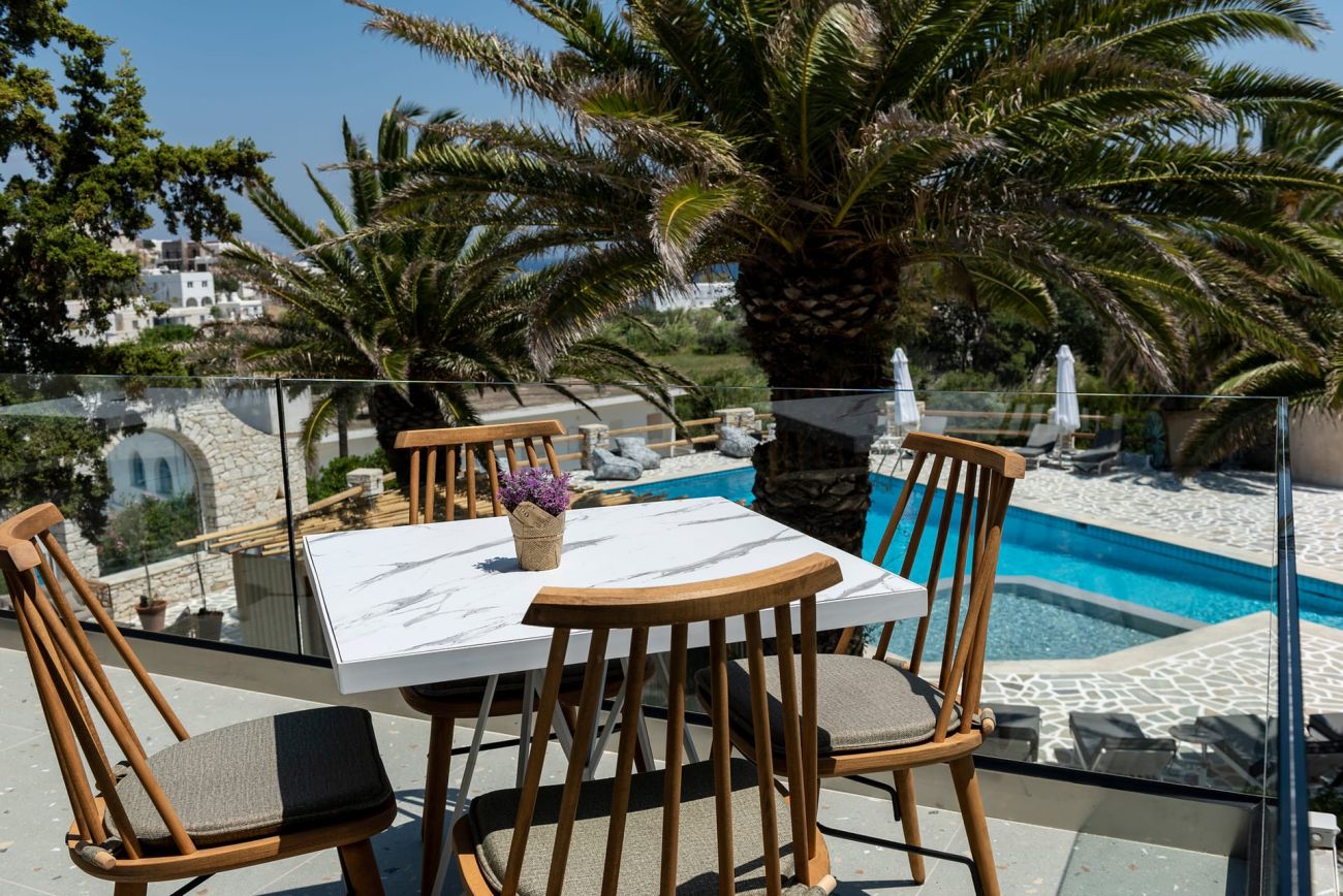 Albatross Hotel Paros 3*