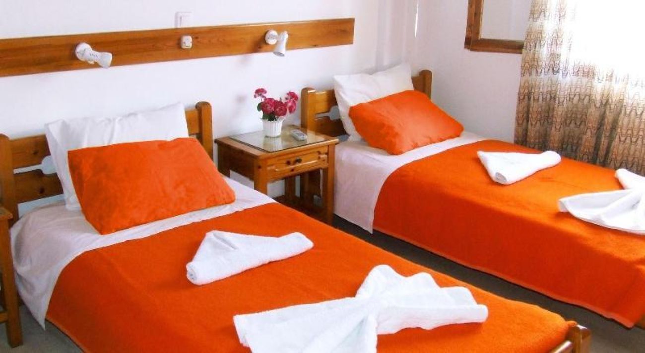Eleftheria Rooms 3*