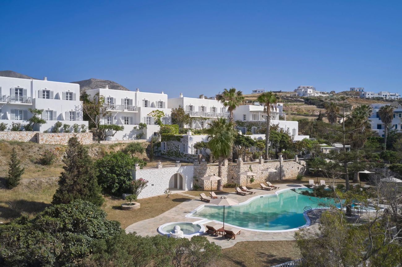 High Mill Paros 4*