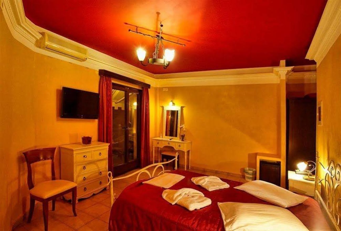 Palatino 4*