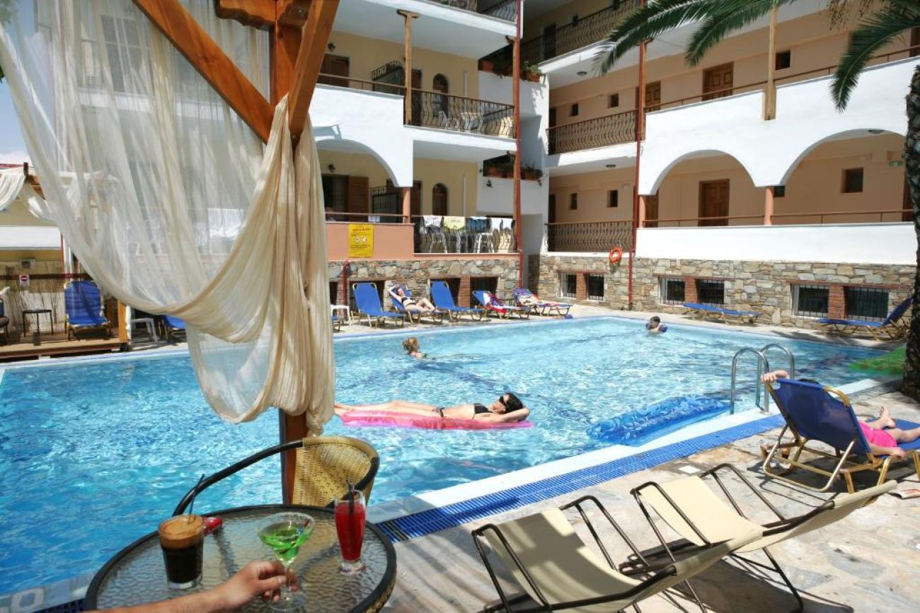 Calypso Hotel 2*