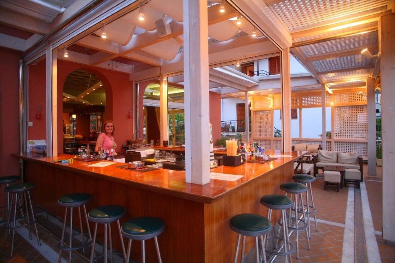 Athos Hotel 2*