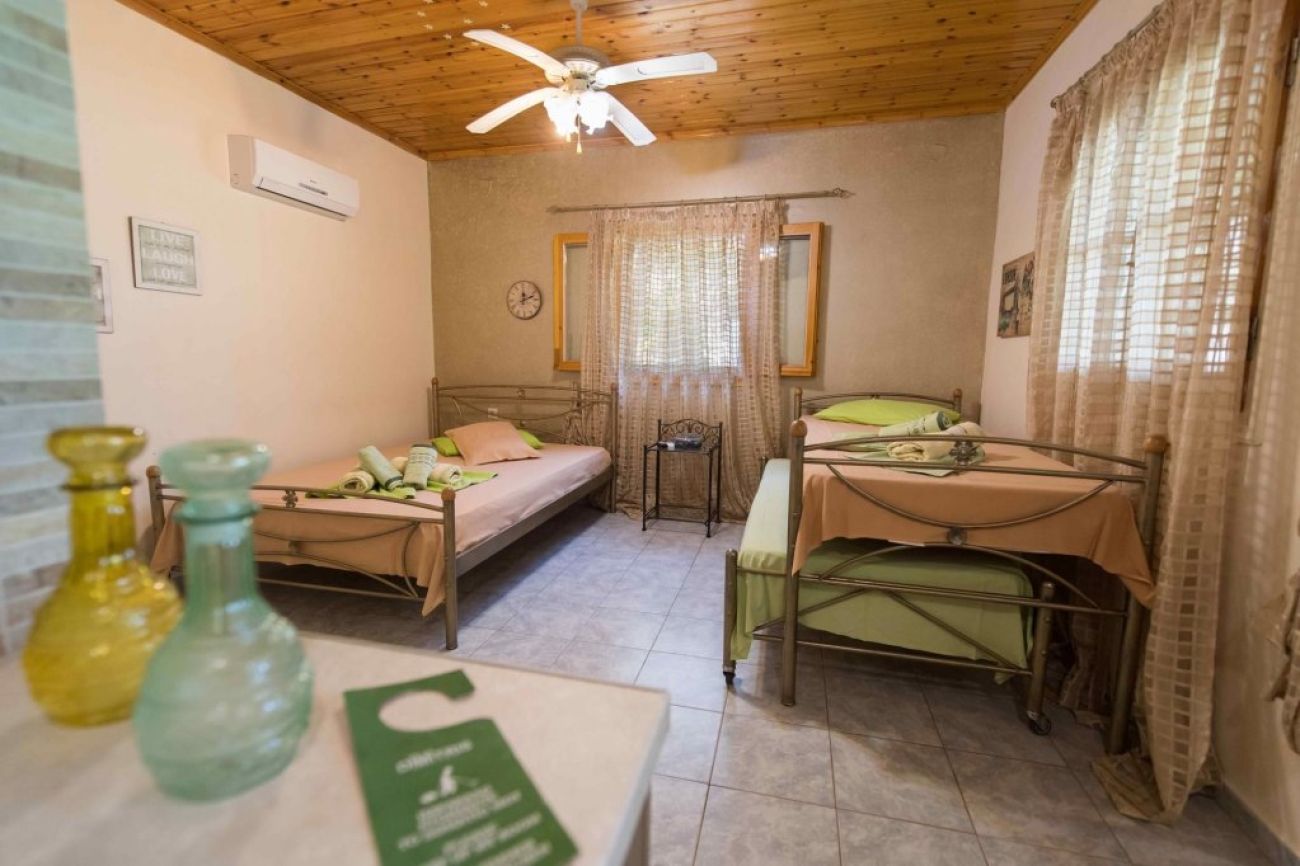 Villa Dimitris Apartments & Studios
