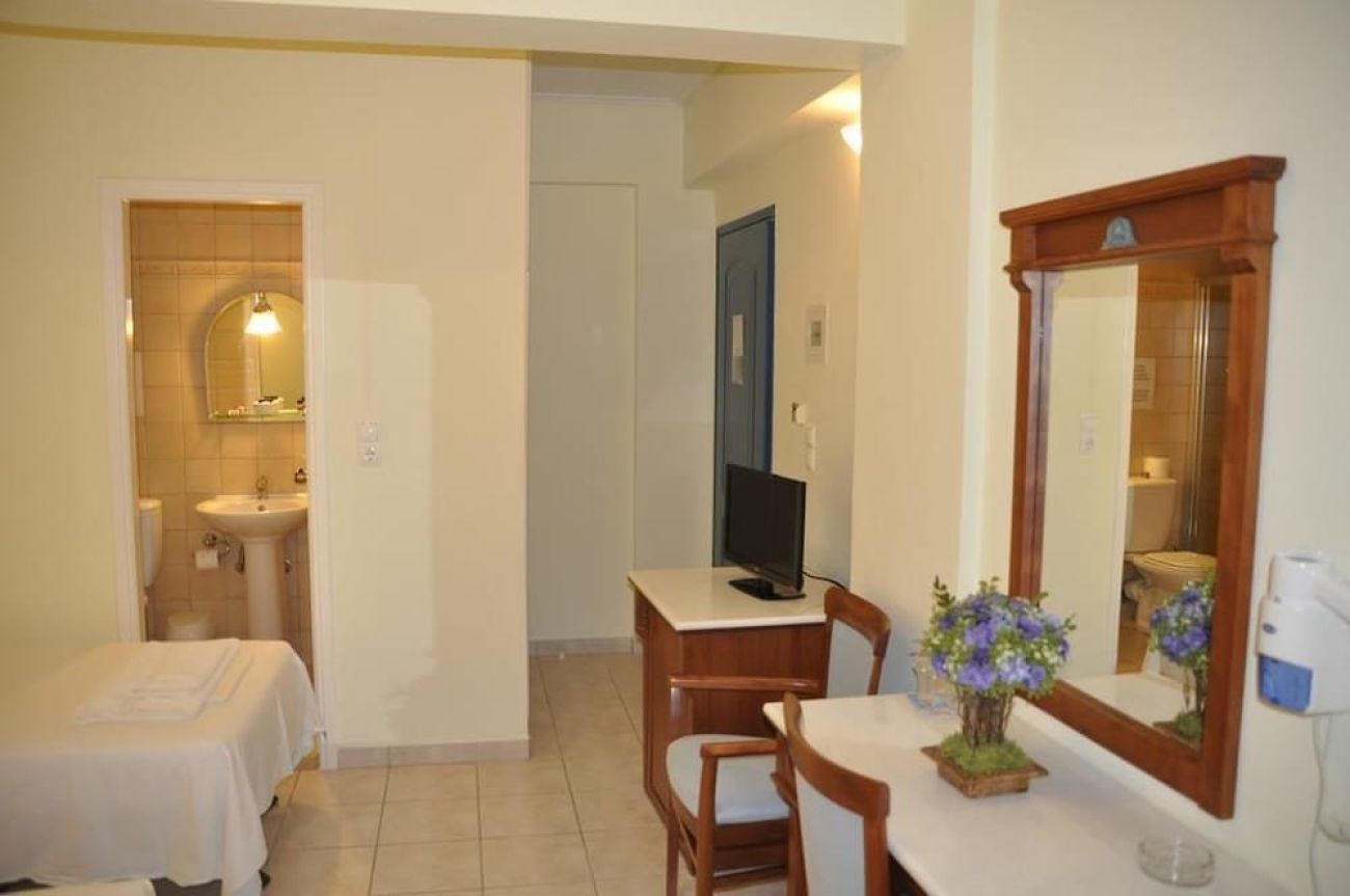Florena Hotel 2*