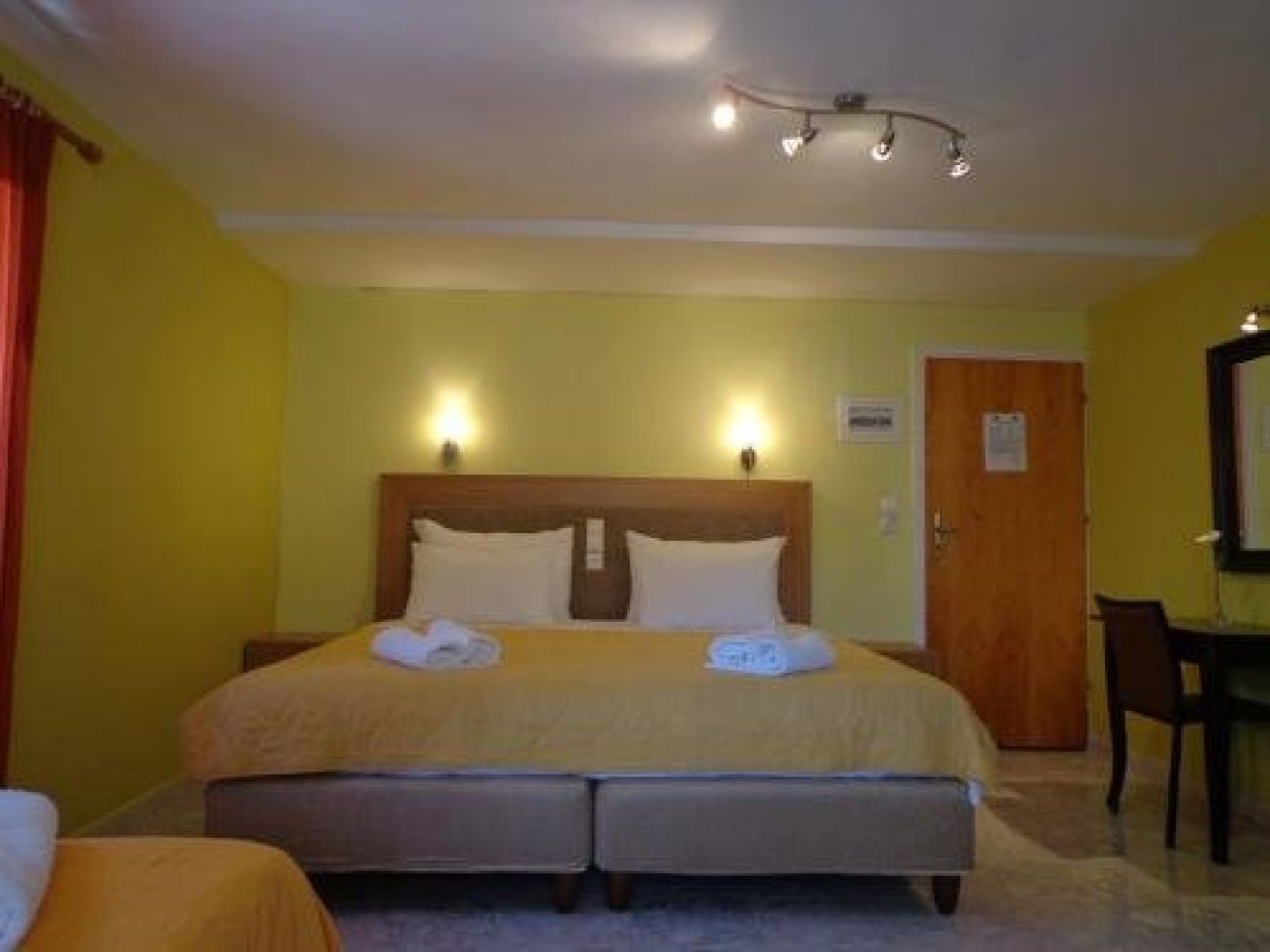 Athina Residence 2*