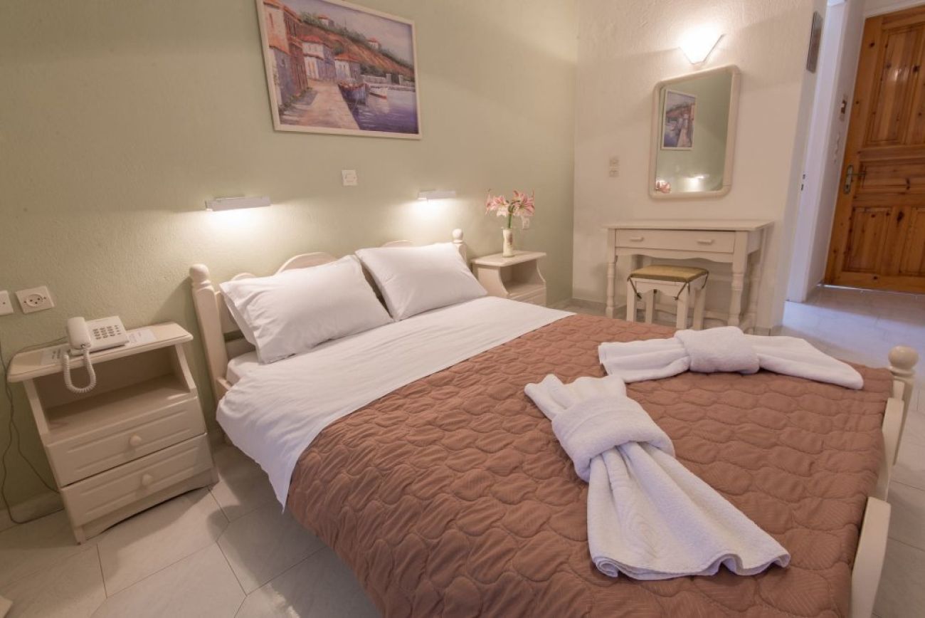 Olive Tree Hotel 2*