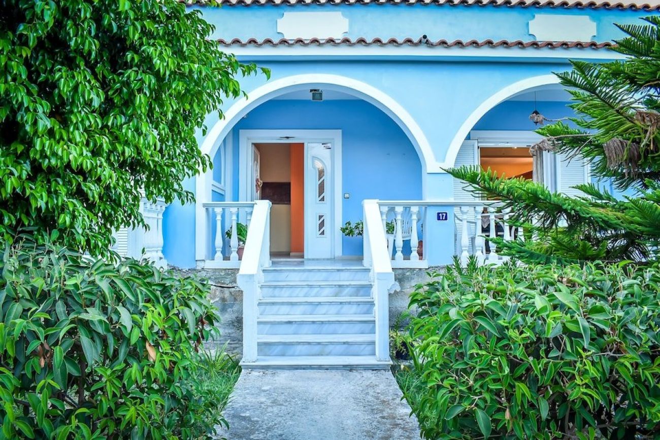 Vicky's Village House 3*