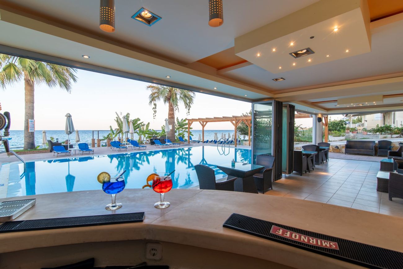 Belussi Beach Hotel & Suites 4*