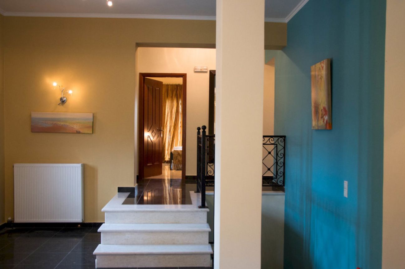 Leone Luxury Villas 4*