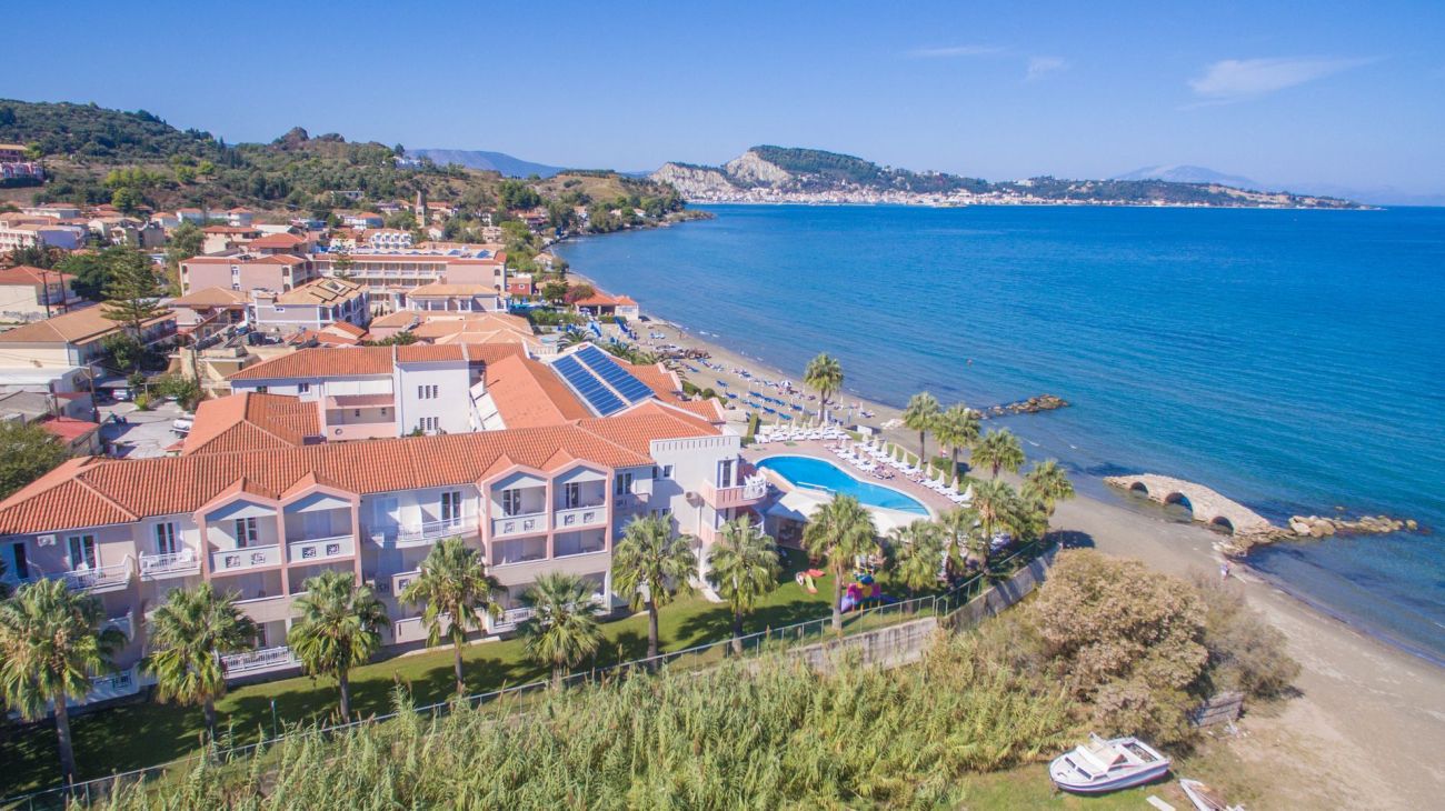 Xenos Kamara Beach