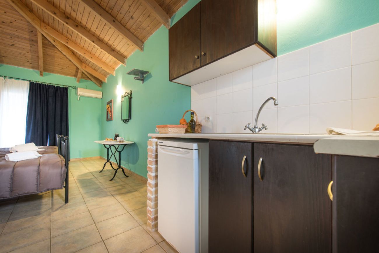 Pension Porto Tsi Ostrias 3*