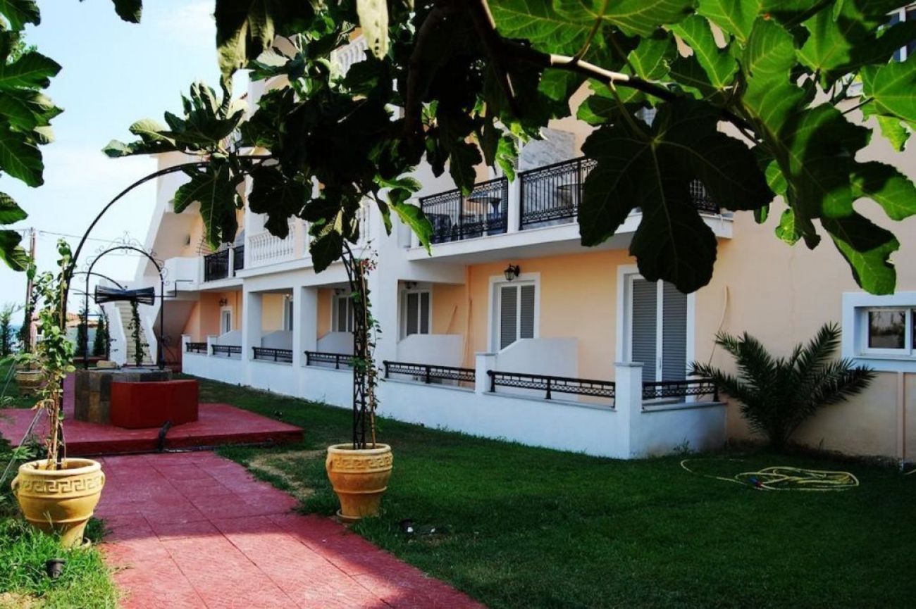 California Beach 3*