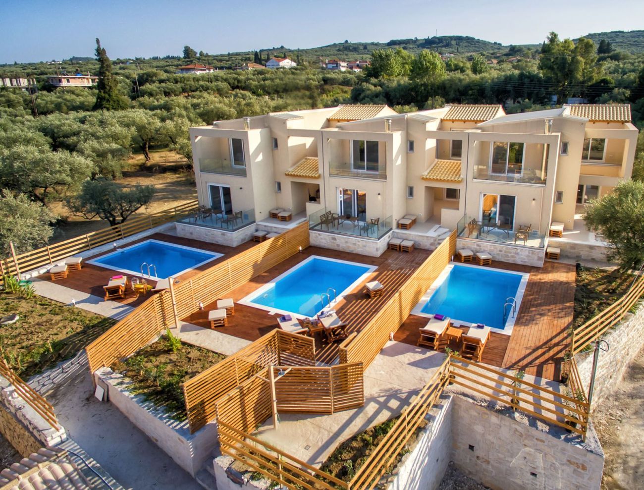 Dolce Luxury Suites