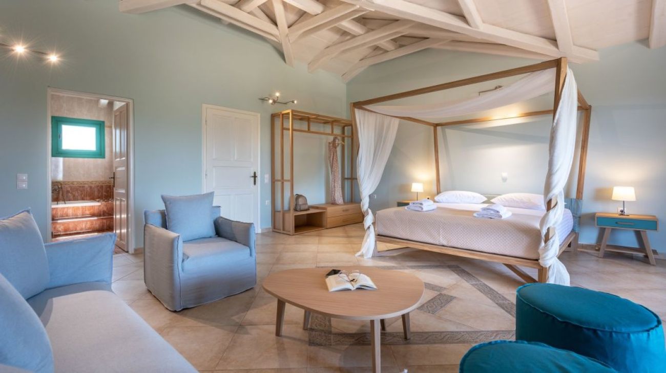 VILLA VAKIS 3*