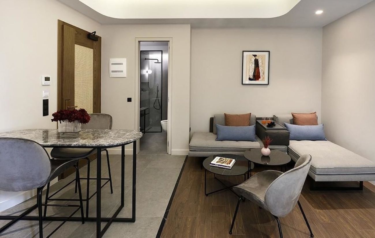 Roomore Apartments