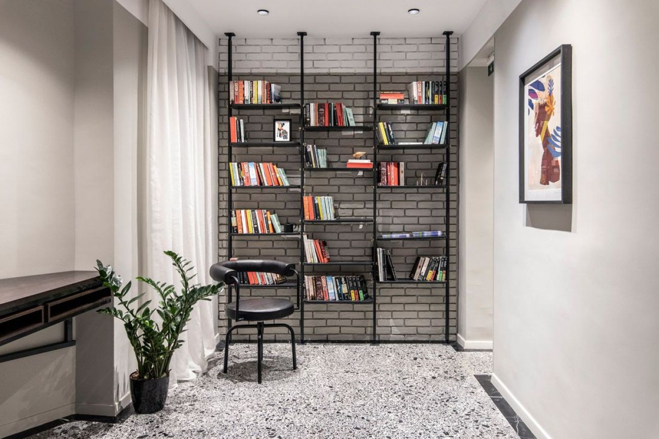 The Modernist 4*