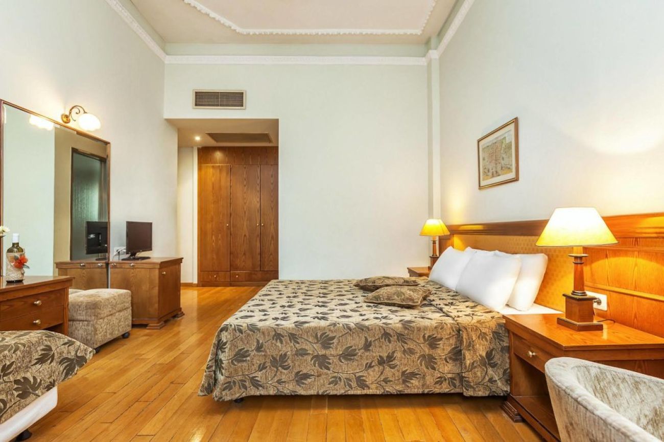 Minerva Premier Hotel 4*