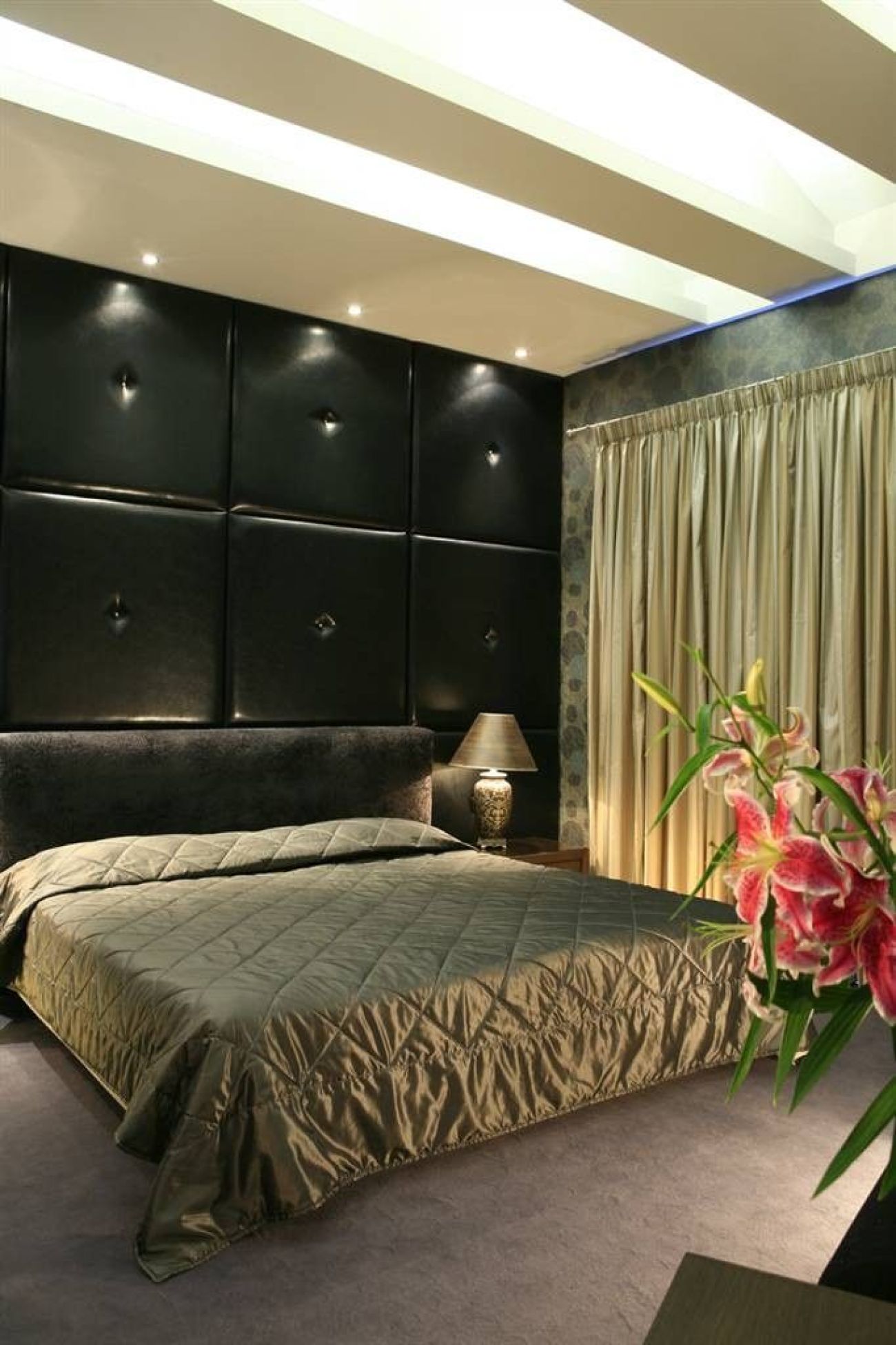 Galaxy Design Hotel 3*