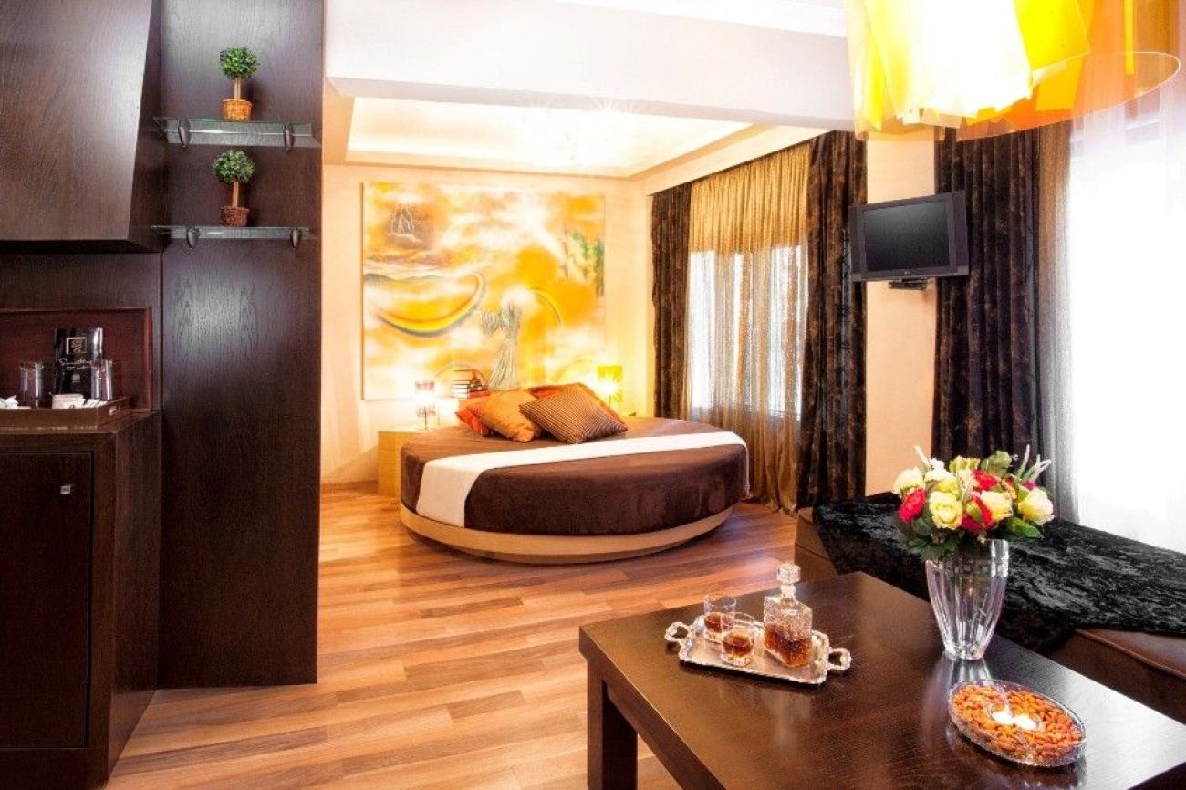 Plaza Hotel 3*